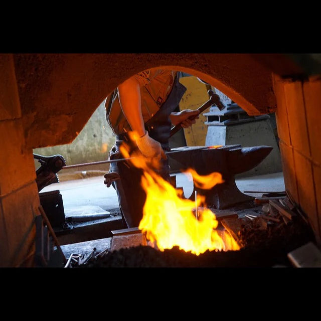 Iron Candle Holder (for 14–17cm candles)