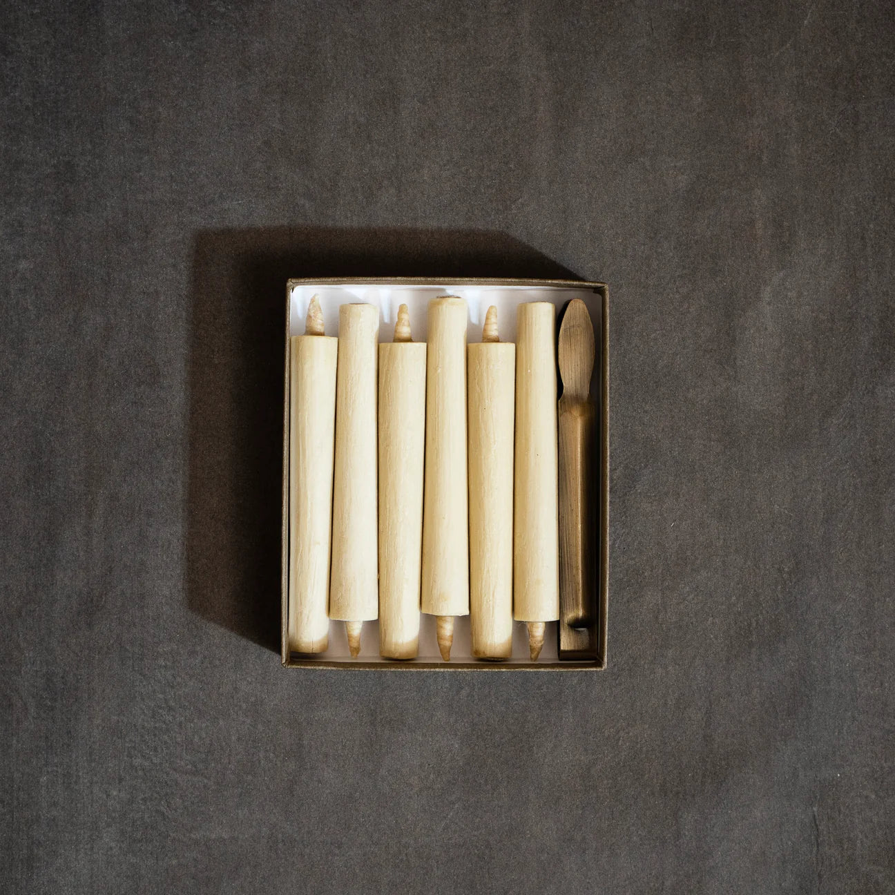 Japanese Sumac Wax Candles [10cm] - Set of 6 with a brass wick trimmer