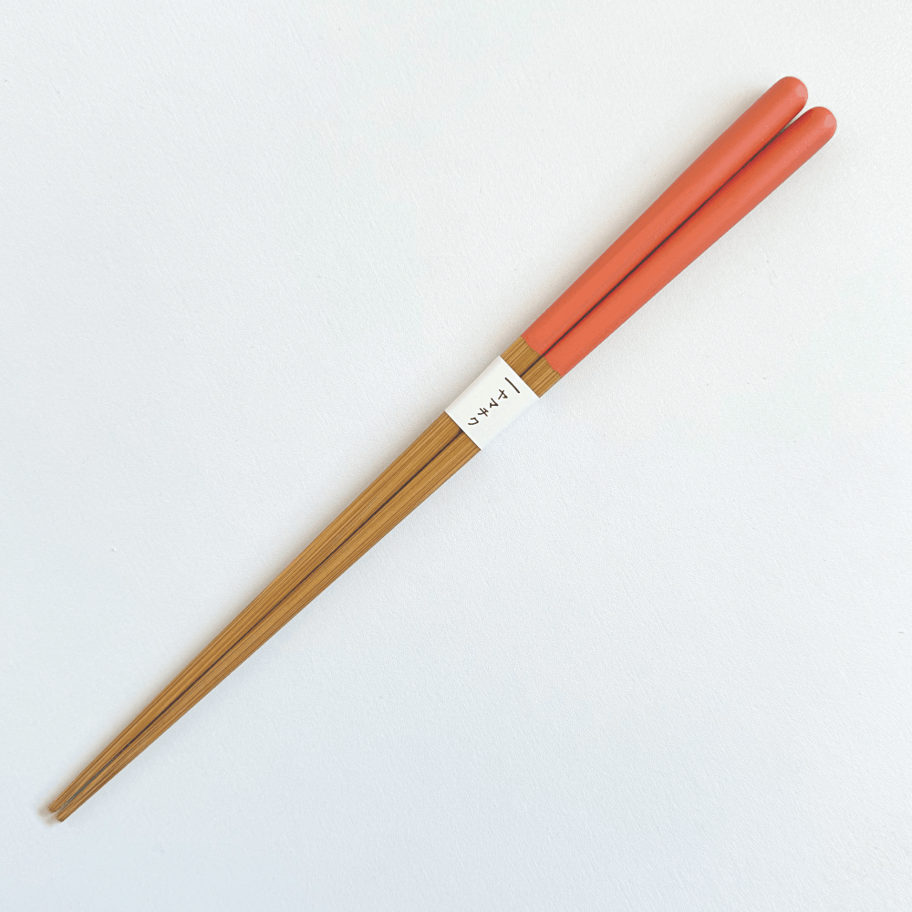 Yamachiku Susutake Round Bamboo Chopsticks. Handcrafted in Kumamoto, Japan. Available at Toka Ceramics.