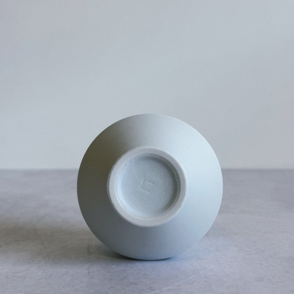 Frustum Tea Cup  - Shiroai yū  (白藍釉)