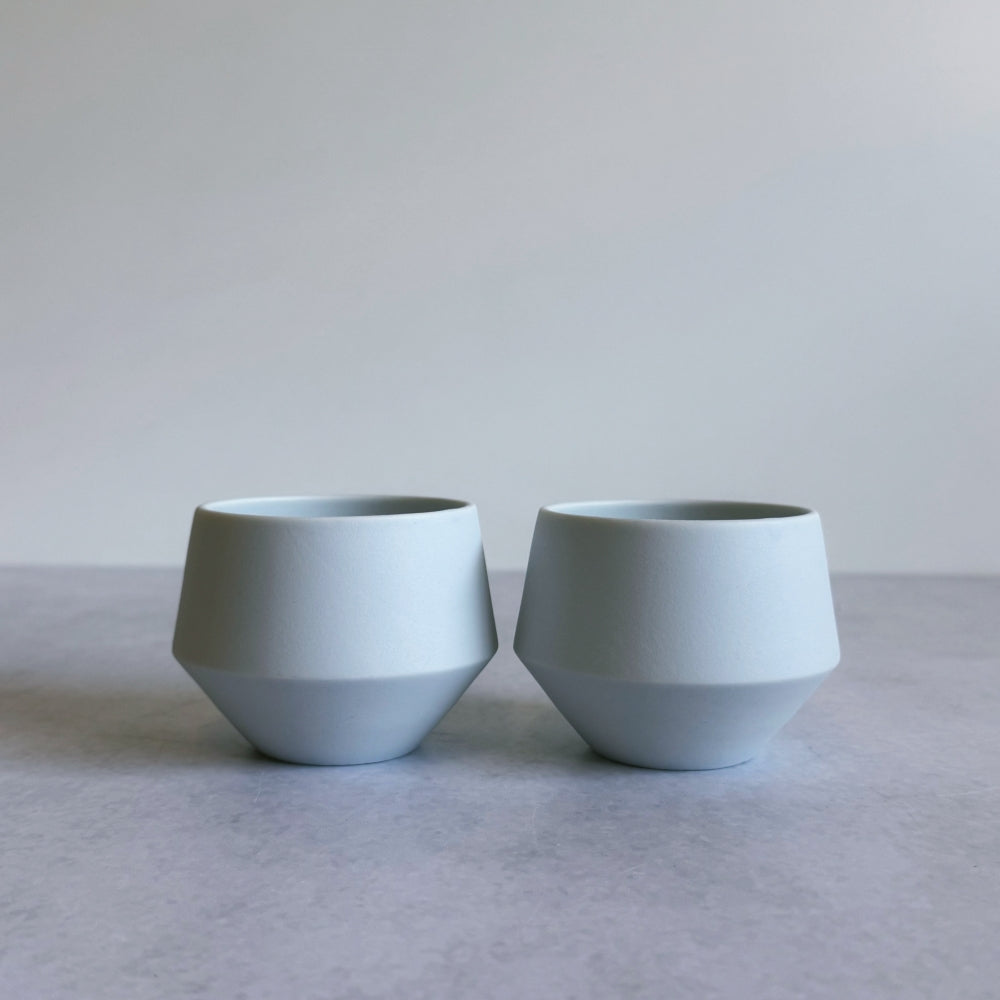 Frustum Shiroai yū  (白藍釉) Teapot & Cup Set
